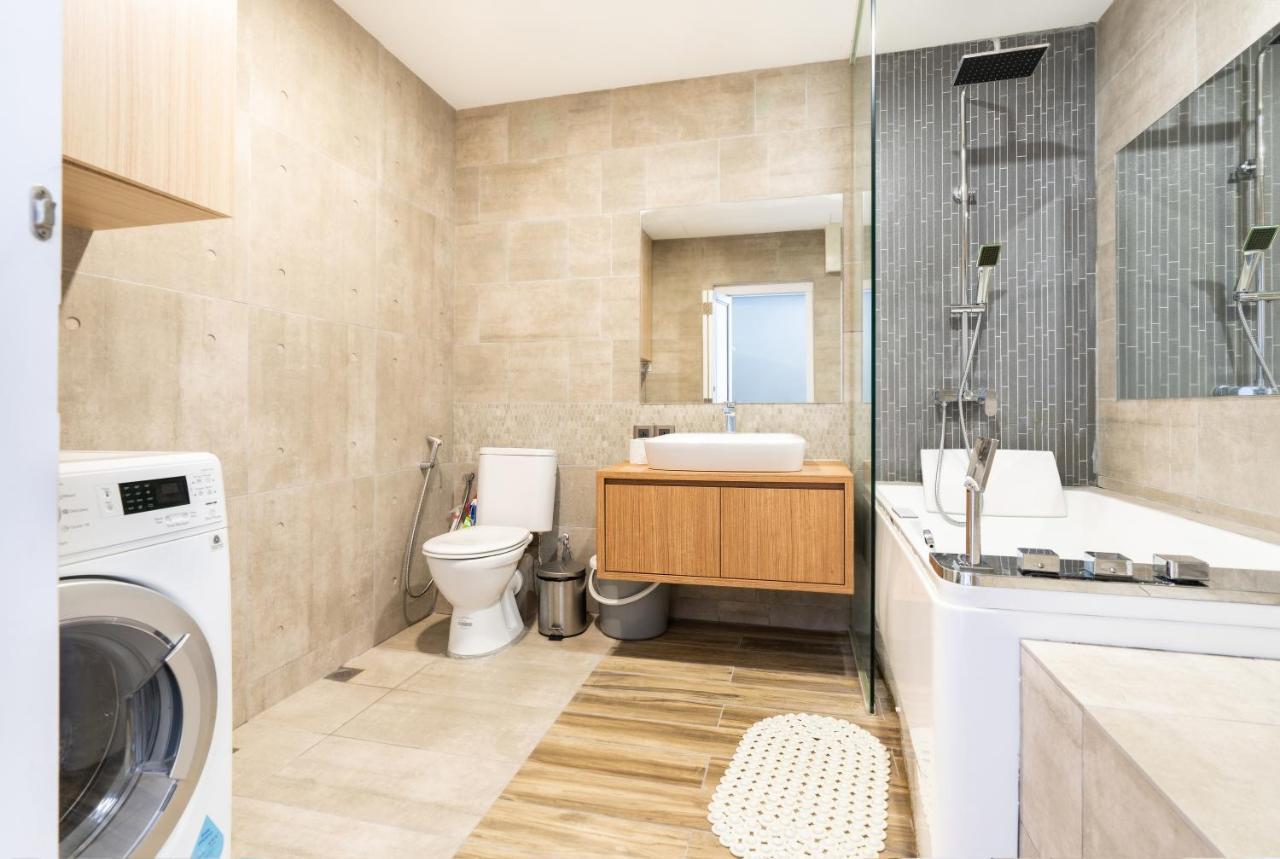 Mansion One Executive Bathtub 1Bedroom 2-4Pax Джорджтаун Экстерьер фото